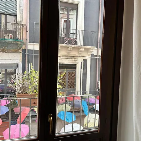 Hubhouse 2 Duomo Apartment Catania